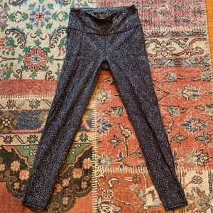 Athleta lightning static 7/8 tight